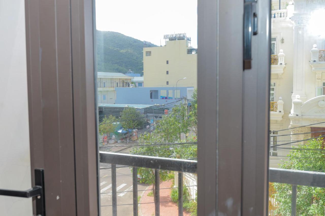 Khach San Ciao Quy Nhon Hotel Exterior photo