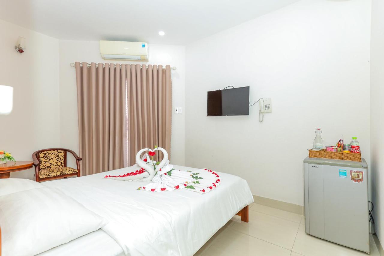 Khach San Ciao Quy Nhon Hotel Exterior photo